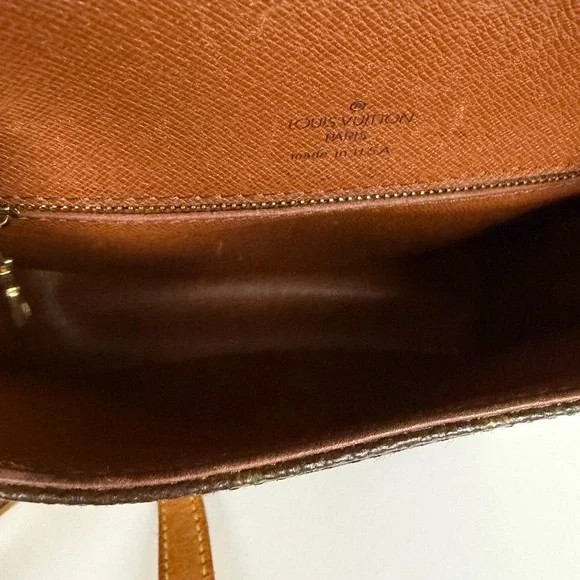 Louis Vuitton Saint Cloud MM Monogram Crossbody Bag St. Cloud - Picture 8 of 15